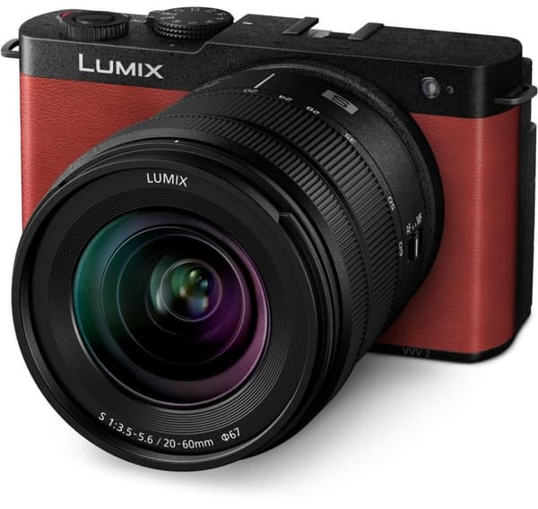 Panasonic Lumix DC-S9 + 20-60mm, rödröd