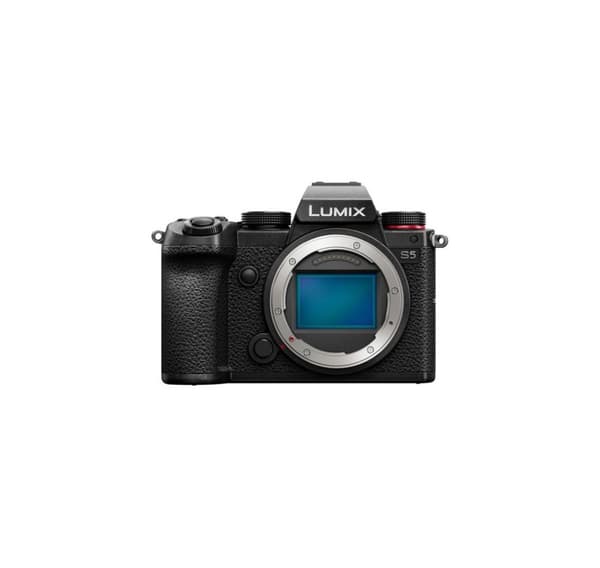 Panasonic Lumix DC-S5 + 24-105mm Kit