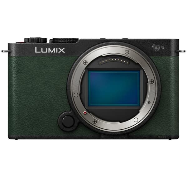 Panasonic Lumix DC-S9 body, mörk oliv