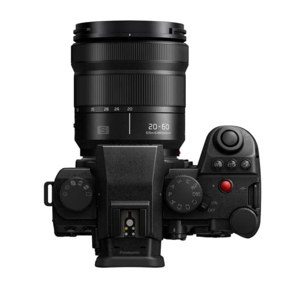 Panasonic Lumix DC-S5 IIX + 20-60mm