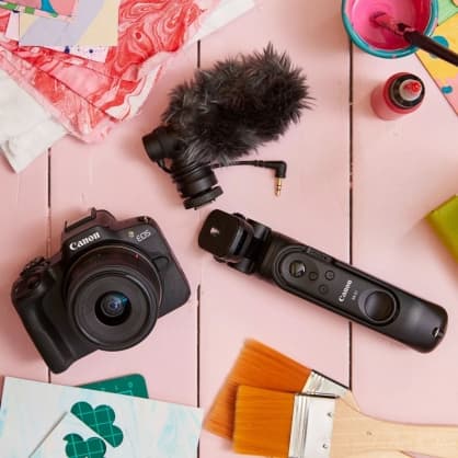 Hybridkamera, EOS-R50 RF-S 18-45 mm Creator Kit, Canon