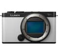 Pikkukuva 1 / 10: Panasonic Lumix DC-S9 body, smokey white