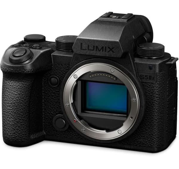Panasonic Lumix DC-S5 IIX + 24-105mm