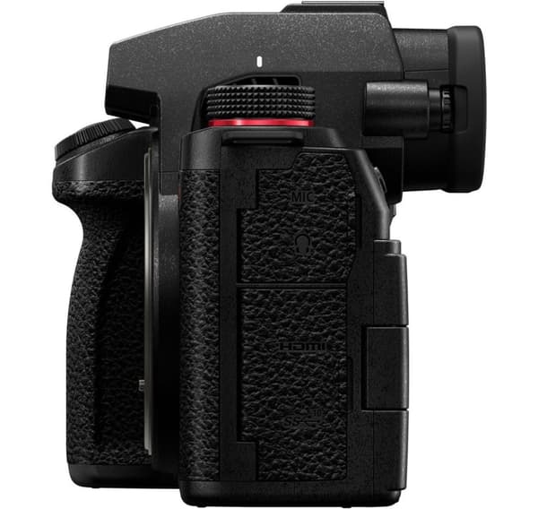 Panasonic Lumix DC-S5 II + 24-105mm