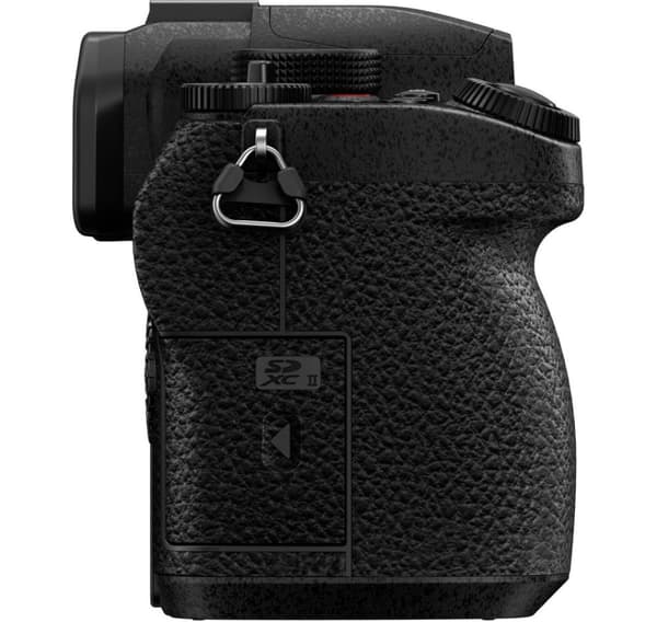 Panasonic Lumix DC-G97 + 14-140mm Kit