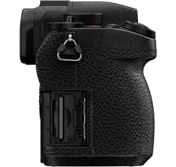 Panasonic Lumix DC-G97 + 14-140mm Kit