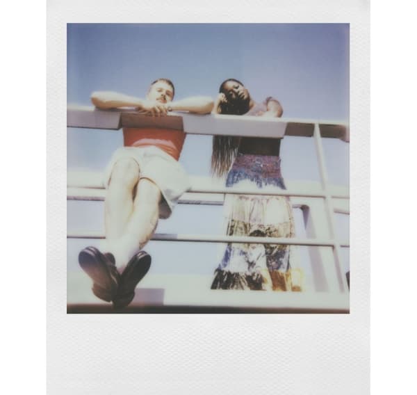 Polaroid Now Gen 3, lila