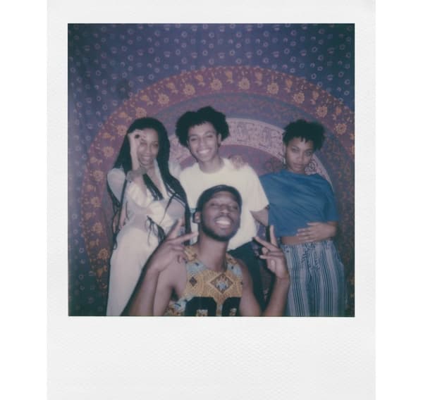 Polaroid Now Gen 3 Bundle, hvit småstein