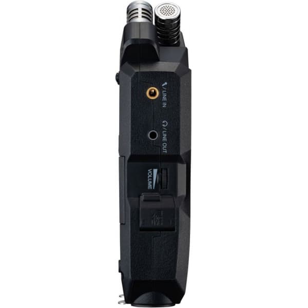 Zoom H4 Essential -kannettava tallennin, musta