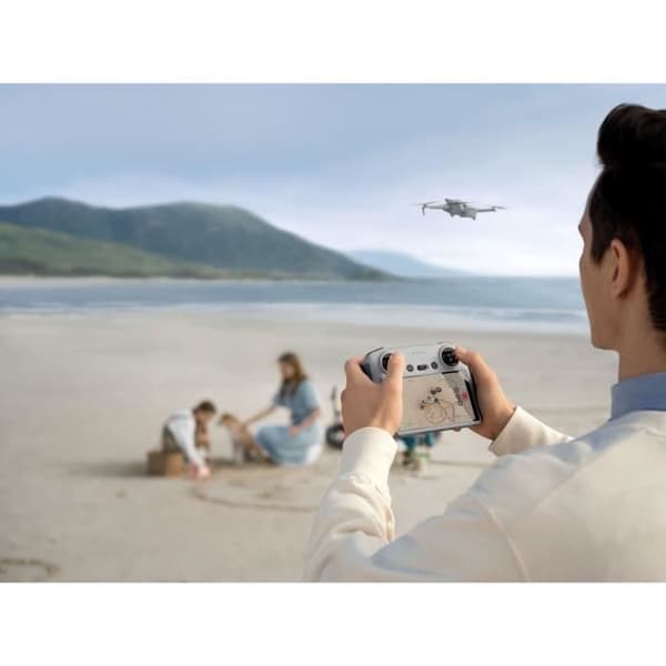 Drönare - DJI - Mini 3 Fly More Combo - Med smart kontroller radiokontroll - Grå