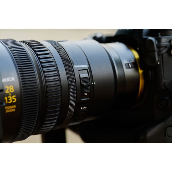 Nikon NIKKOR Z 28-135 f/4 PZ video-objektiivi