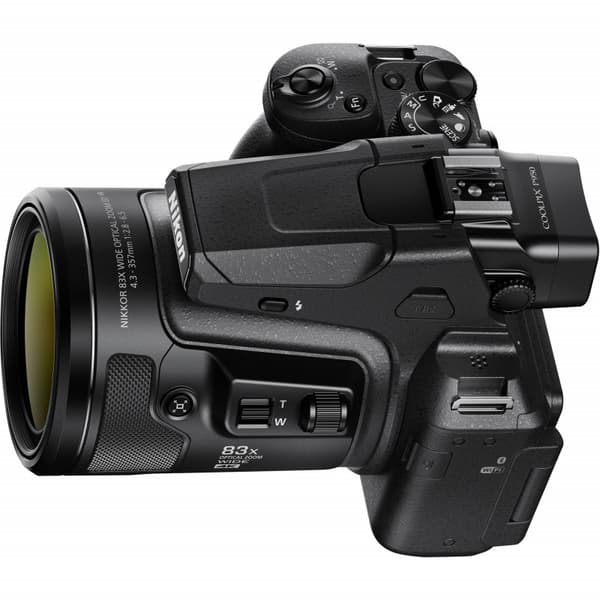 Aparat P950 black