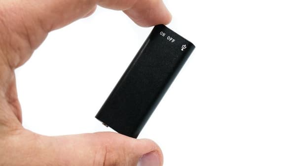 Spy Digital Voice Recorder DVR-828 / 1536Kbps 8GB detektering