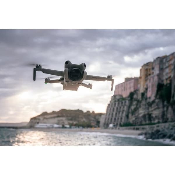 Drone - DJI - Mini 4 Pro RC 2 - 4K HDR-kamera - 34 minutters batterilevetid