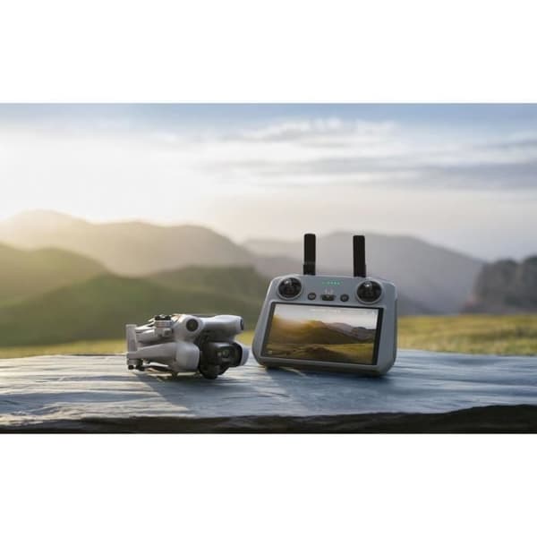 Drone - DJI - Mini 4 Pro RC 2 - 4K HDR-kamera - 34 minutters batterilevetid