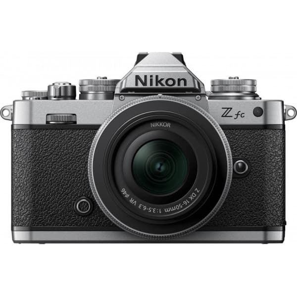 Nikon Z fc -systemkamera + 16-50mm f/3.5-6.3 VR-objektiv