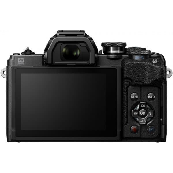 Olympus OM-D E-M10 Mark IV + 14-42 mm EZ, svart