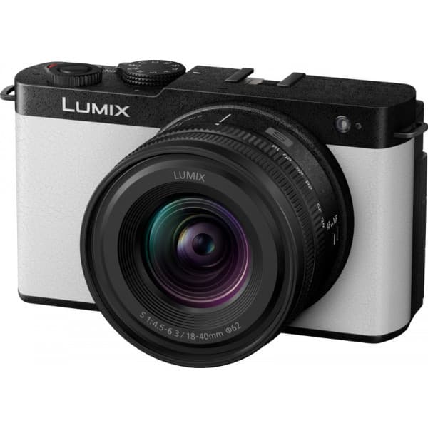 Panasonic LUMIX S9 -systemkamera + 18-40 mm -objektiv, vit Svart, Vit