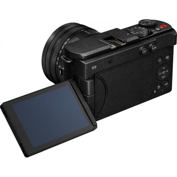 Panasonic LUMIX S9 -systemkamera + 18-40 mm -objektiv, natteblå