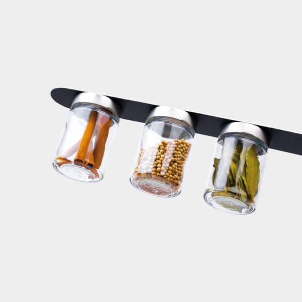Magnetiska kryddburkar i glas Silwy Glasses for Delicacies Black &amp; Classy, transparent, 192 ml, 3-pack + svart magnetremsa
