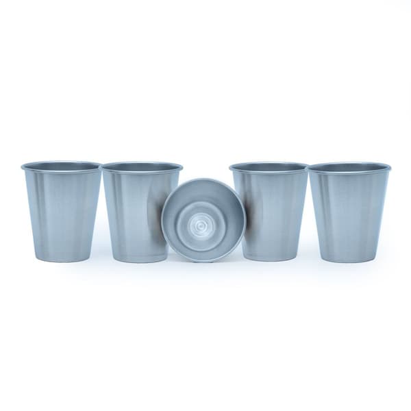5x Stabelbare Krus i rustfritt stål Camping Utendørs Metallkrus Glass Gjenbrukbar Uten plast Egnet for barn