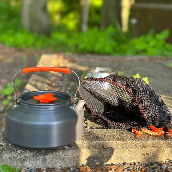 Camping Kettle Utomhuskittel av aluminium med 1.1 L kapacitet - För att koka vatten te kaffe eller soppa när du campar eller reser