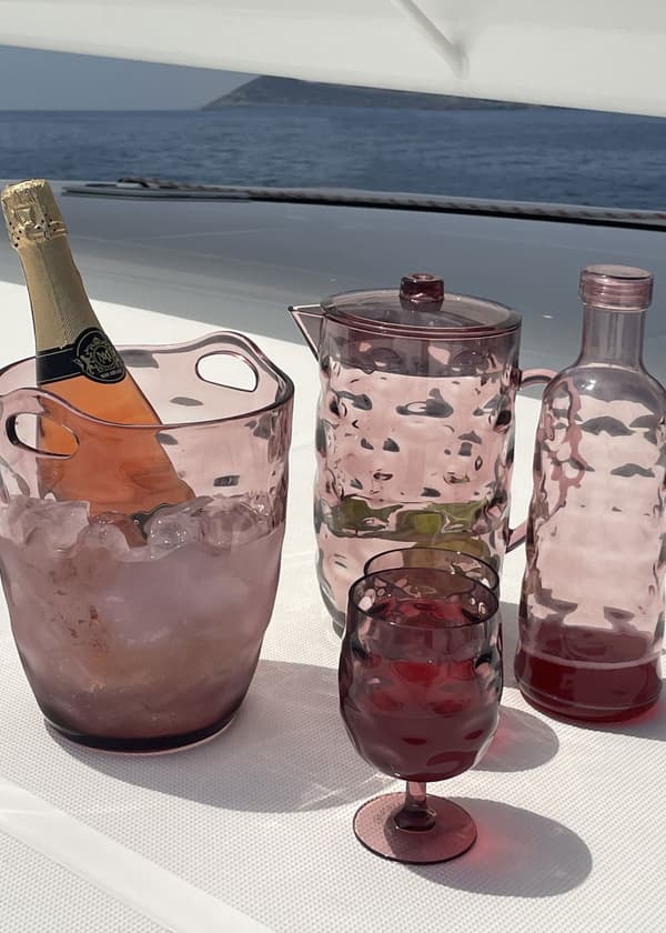 Plastkaraff Marine Business Bordeaux, röd, 2.4 liter