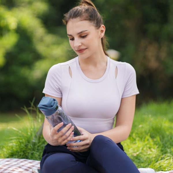 WaterH BOOST Lite Chug Lid smart vattenflaska, 946 ml, blå