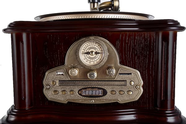Retro gramofoni putkella - vinyylilevyjä, CD, MP3, Bluetooth, FM/AM-radio USB kaukosäätimellä, vintage, vinyylit