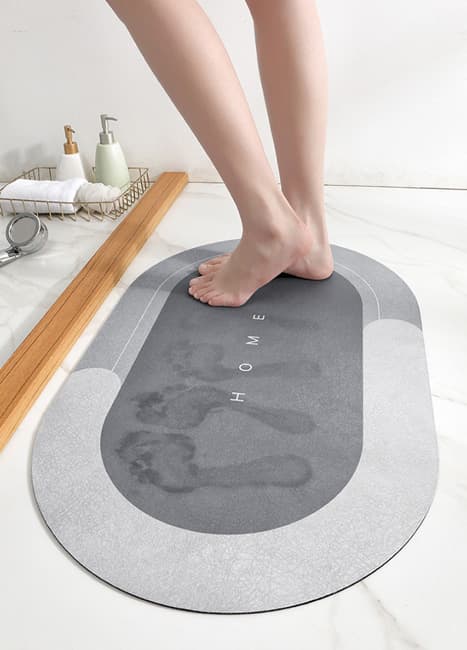 Hurtigtørrende badeværelsesmåtte 50 x 80 cm - oval, skridsikker badeværelsesmåtte, blød, hurtigttørrende