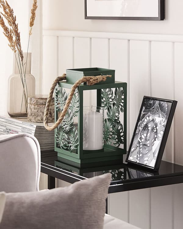 Ljuslykta Grön Metall 25 cm Glas Ljushållare med Monstera Blad motiv Boho Dekoration