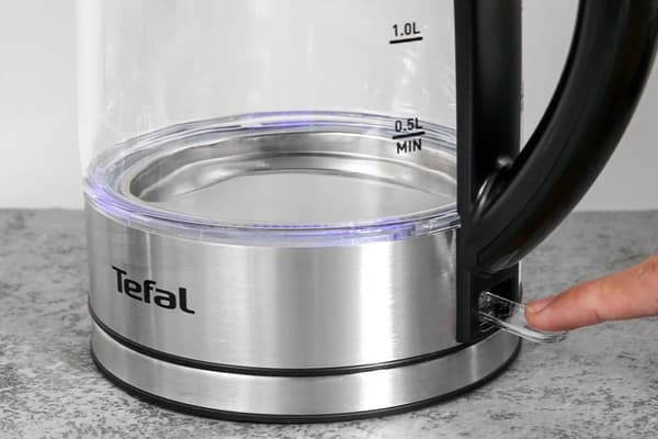 TEFAL | Kettle | KI772D | Electric | 2400 W | 1.7 L | Glass | 360° rotational base | Stainless Steel/Black