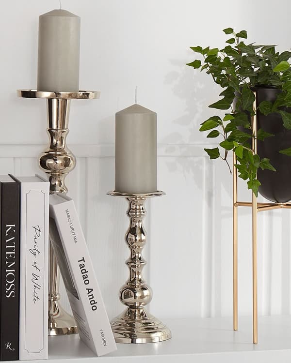 Kynttilänjalka hopea alumiini 24 cm korkea elegantti glamour moderni tyyli