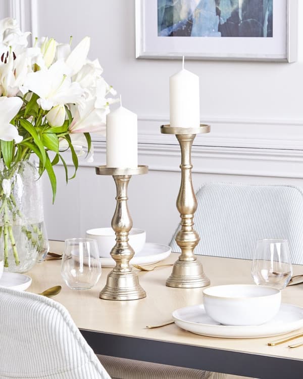 Uppsättning med 2 Ljusstakar Guld Aluminium Viktoriansk Design Elegant Klassiska Ljusstakar