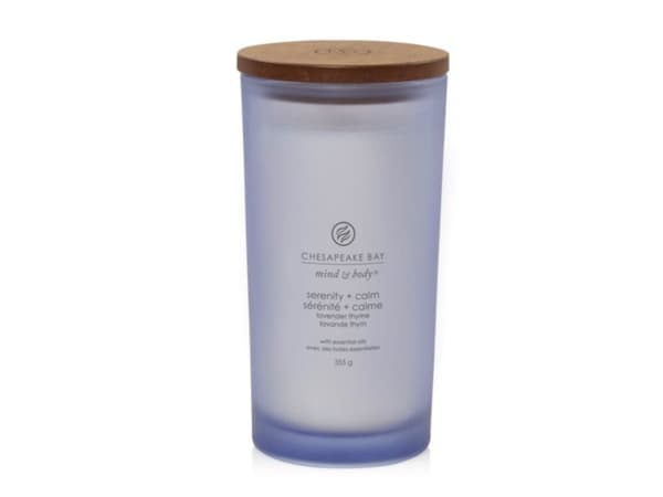 Chesapeake Bay Scented candle with wooden lid - Lavender Thyme