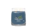 Pikkukuva 2 / 2: Yankee Candle Bayside Cedar, Sylinteri, Sininen, Meripihka, Greippi, Mandariini, 50 h, 1 kpl