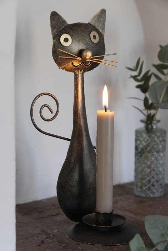 Katt med ljusstake hamrad plåt 30cm