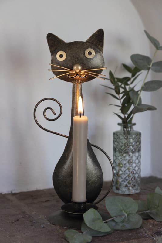 Katt med ljusstake hamrad plåt 30cm