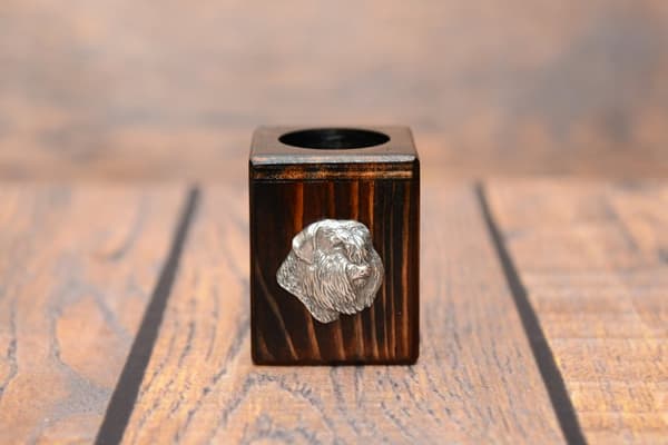 Bouvier des Flandres - træ lysestage med en hund, en unik souvenir efter tabet af en hund, håndværk af Art-Dog