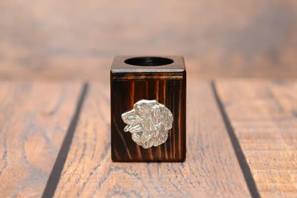Berner Sennenhund, Berner Sennenhund I - træ lysestage med en hund, en unik souvenir efter tabet af en hund, håndværk af Art-Dog