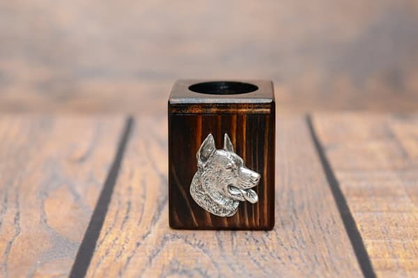 Beauceron French Shepherd - träljusstake med en hund, en unik souvenir efter förlusten av en hund, hantverk av Art-Dog