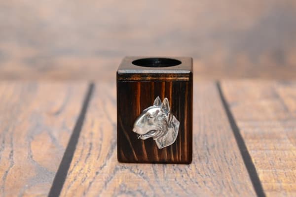 Bull Terrier, Bull Terrier II - träljusstake med en hund, en unik souvenir efter förlusten av en hund, hantverk av Art-Dog