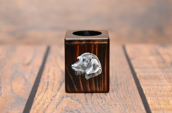 Gravhund II - træ lysestage med en hund, en unik souvenir efter tabet af en hund, håndværk af Art-Dog