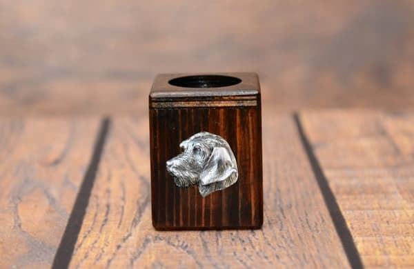 Gravhund II - træ lysestage med en hund, en unik souvenir efter tabet af en hund, håndværk af Art-Dog