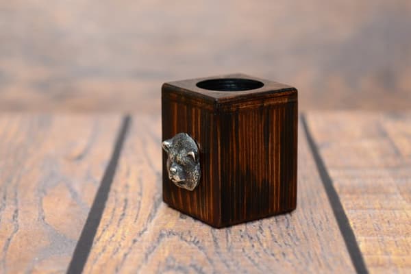 Akita, Akita Inu - træ lysestage med en hund, en unik souvenir efter tabet af en hund, håndværk af Art-Dog