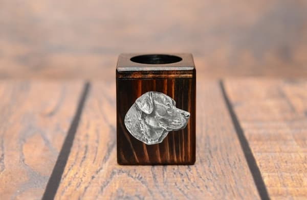Labrador Retriever - træ lysestage med en hund, en unik souvenir efter tabet af en hund, håndværk af Art-Dog