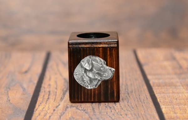 Labrador Retriever - træ lysestage med en hund, en unik souvenir efter tabet af en hund, håndværk af Art-Dog