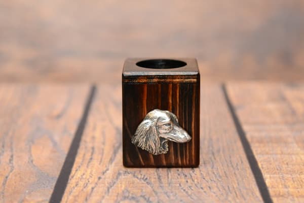Gravhund - træ lysestage med en hund, en unik souvenir efter tabet af en hund, håndværk af Art-Dog