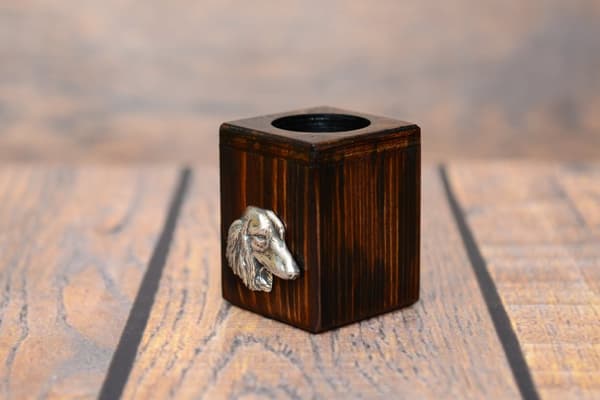 Gravhund - træ lysestage med en hund, en unik souvenir efter tabet af en hund, håndværk af Art-Dog