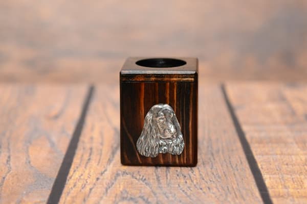 Engelsk Cocker Spaniel I - træ lysestage med en hund, en unik souvenir efter tabet af en hund, håndværk af Art-Dog